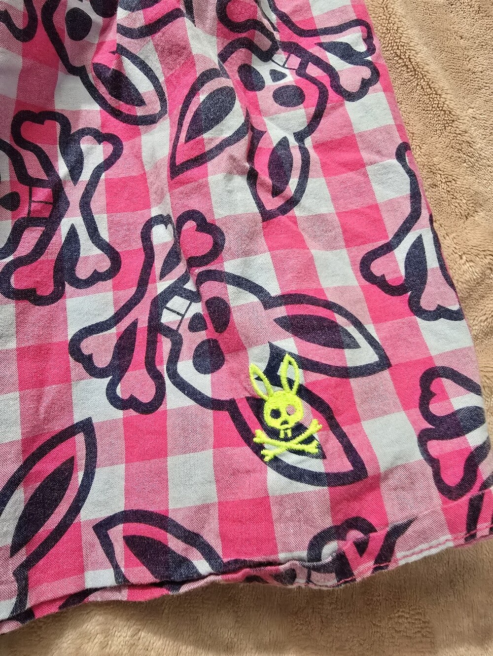 Psycho Bunny woven cotton boxers feature an all-over bunny and skull print - Picture 5 of 5